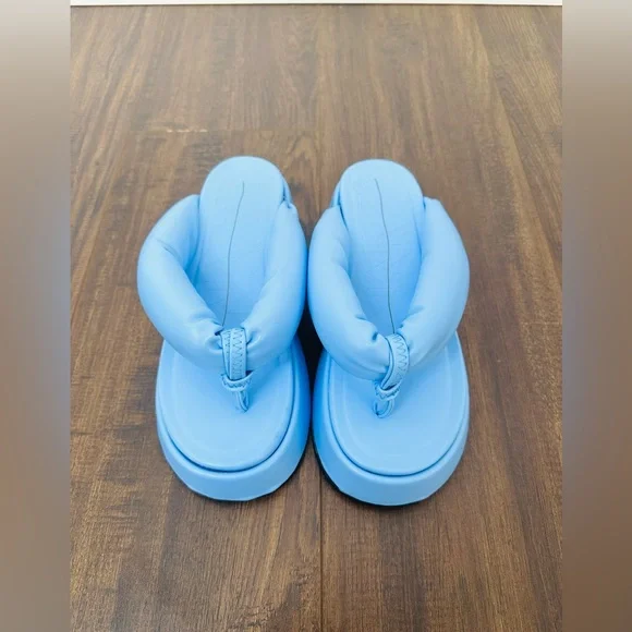 Ganni Leather Platform Thong Sandals - Picture 5 of 11